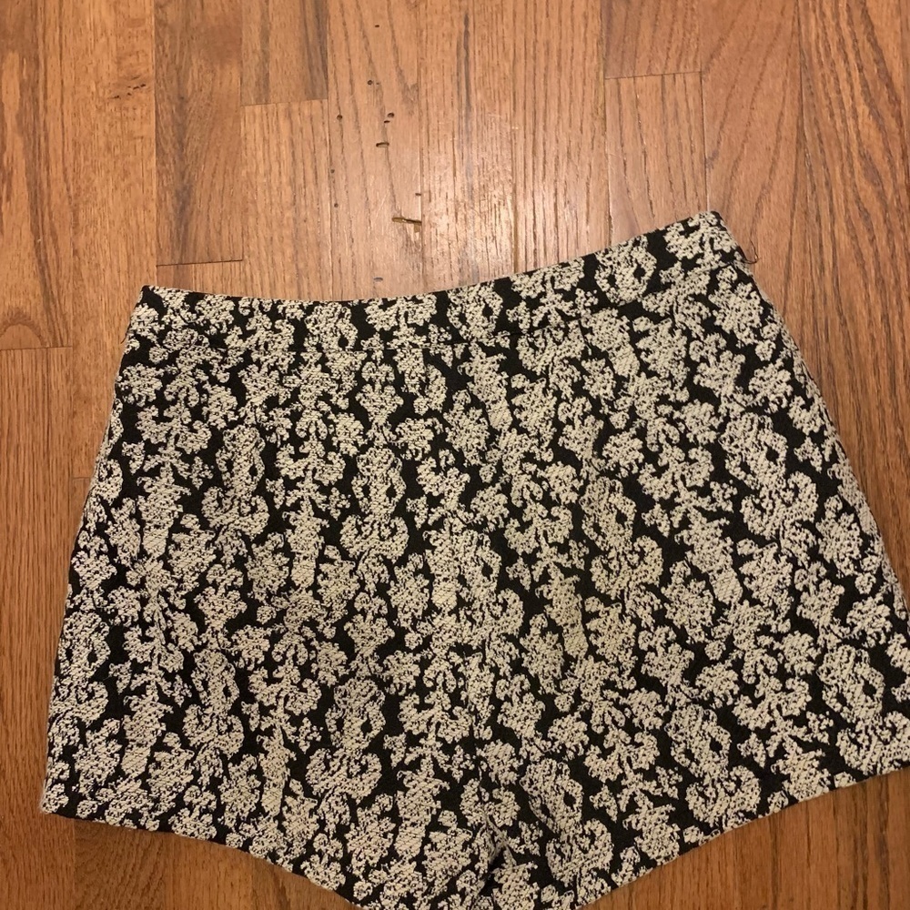 Jealous Tomato floral shorts, size M